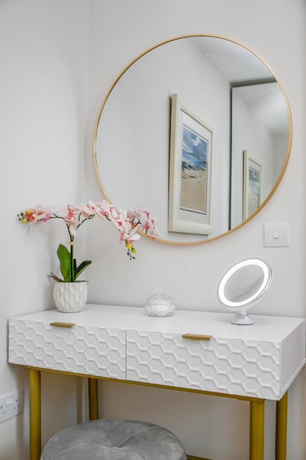Appartamento Rowan Tree - Modern Apartment, Free Parking & Views